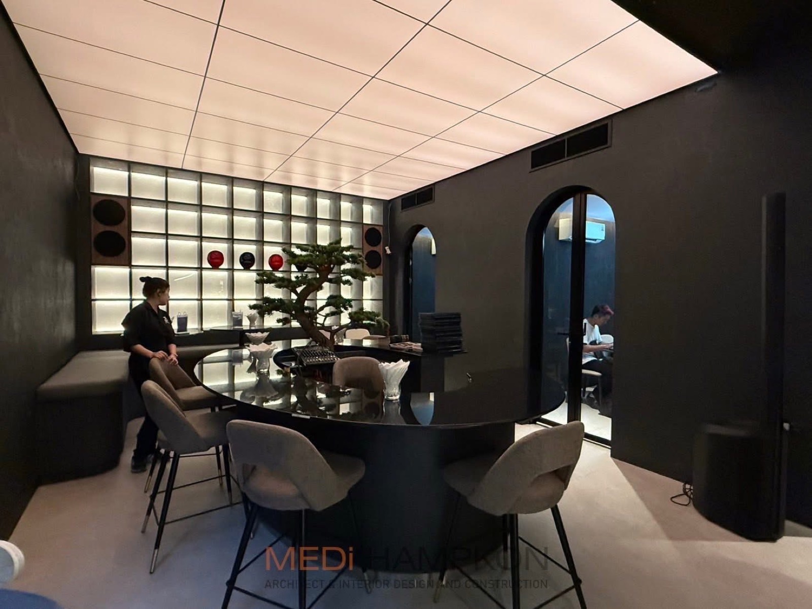 Teppen Ekkamai Restaurant — commercial interior, Bangkok
