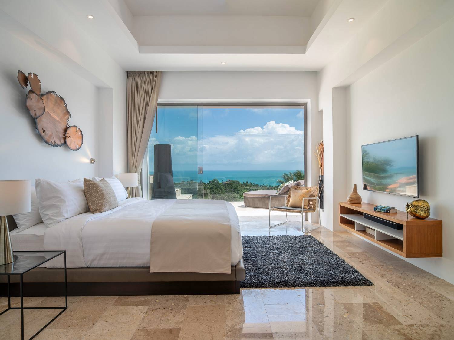 Bedroom with ocean view, Aruna